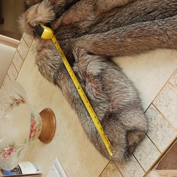 Vintage Silver Fox "full" length fur coat,satin lining, like New..beautiful coat - Picture 10 of 16